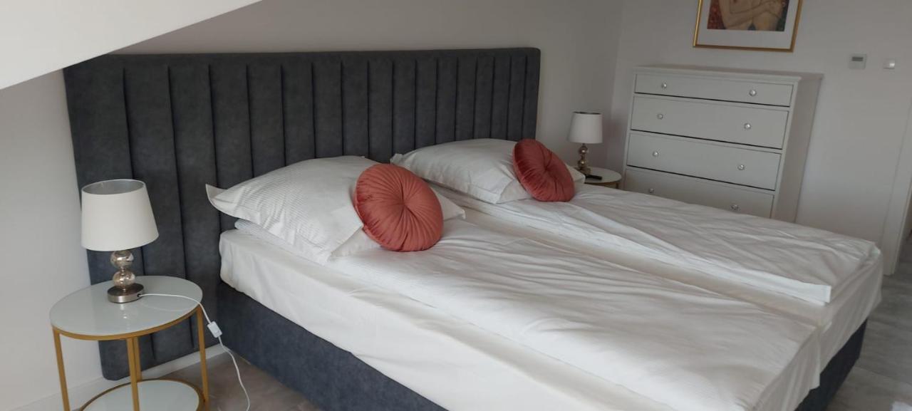 Juwel Apartments Krakow Z Widokiem Na Wawel Ap 44 ภายนอก รูปภาพ